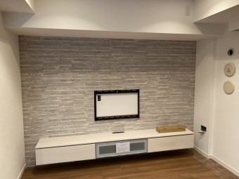 IMG_1105 壁掛け金具設置後